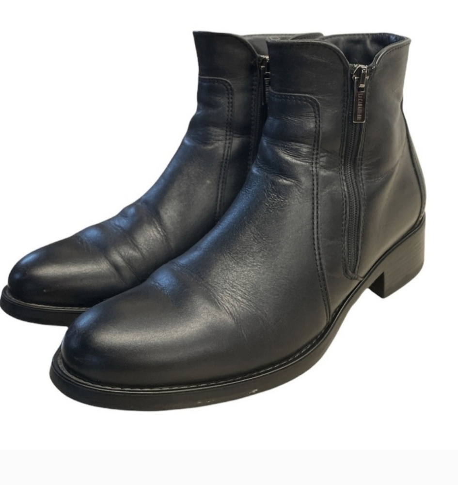 La Canadienne Ankle Boot Waterproof Black Leather Chelsea Boots. Note photos.